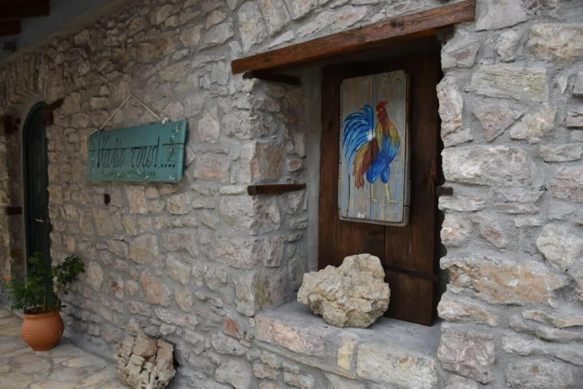 Kalavrita Winter Retreat - Homely Spacious Chalet Ano Vlasia Luaran gambar
