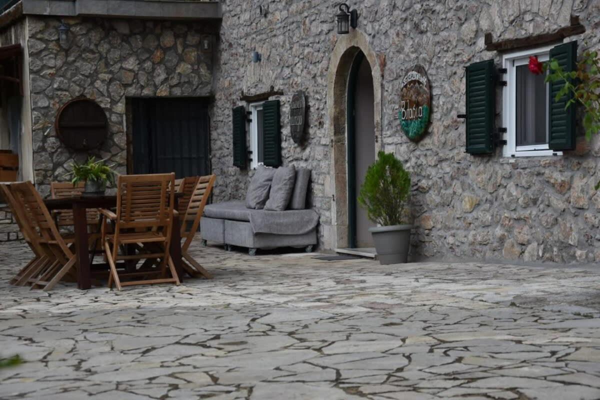 Kalavrita Winter Retreat - Homely Spacious Chalet Ano Vlasia Luaran gambar